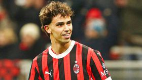 Italianos rendidos: «San Siro já aos pés de João Félix»