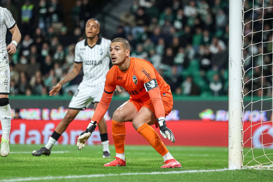 Farense: Tozé Marreco meteu trancas à porta