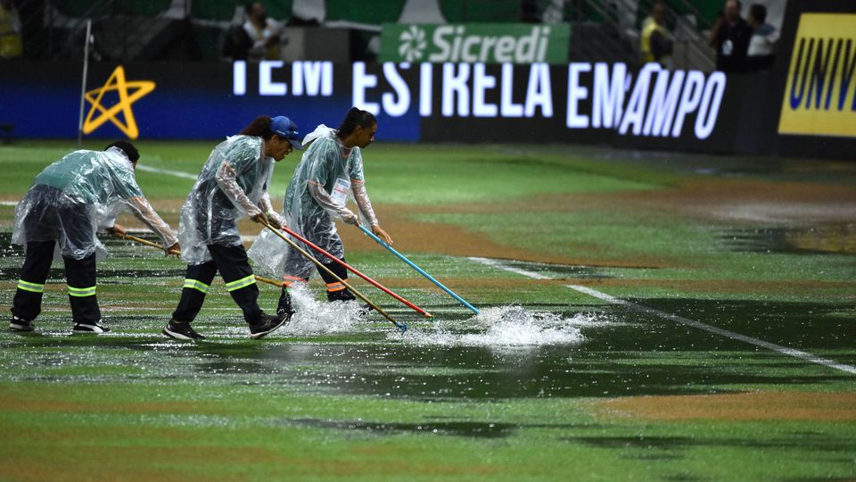 O estado do relvado do Allianz Parque, um hora antes do jogo