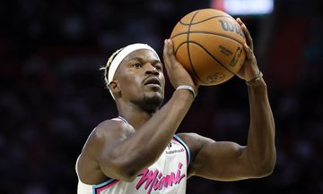 Jimmy Butler ruma aos Warriors após meses polémicos nos Heat