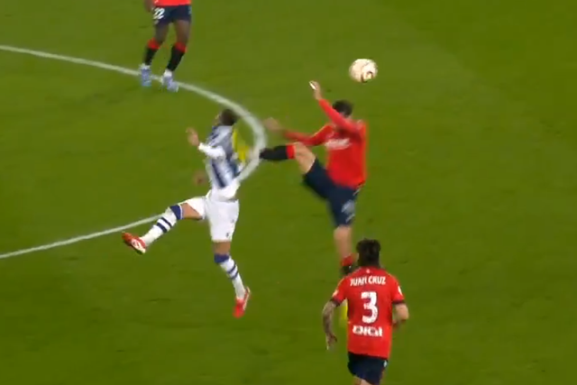 O momento em que Catena acertou nas costas de Méndez