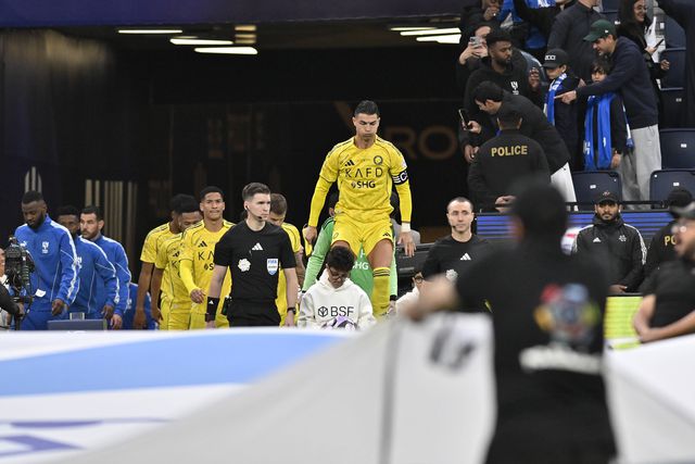 Cristiano Ronaldo durante entrada em campo pelo Al Nassr