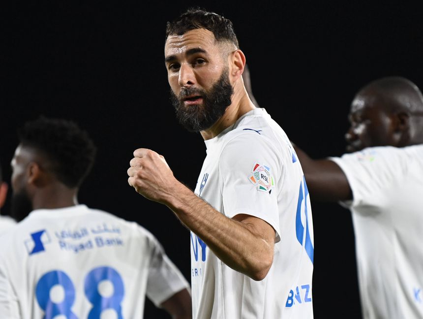 Karim Benzema a celebrar o hat trick na estreia pelo Al Hilal