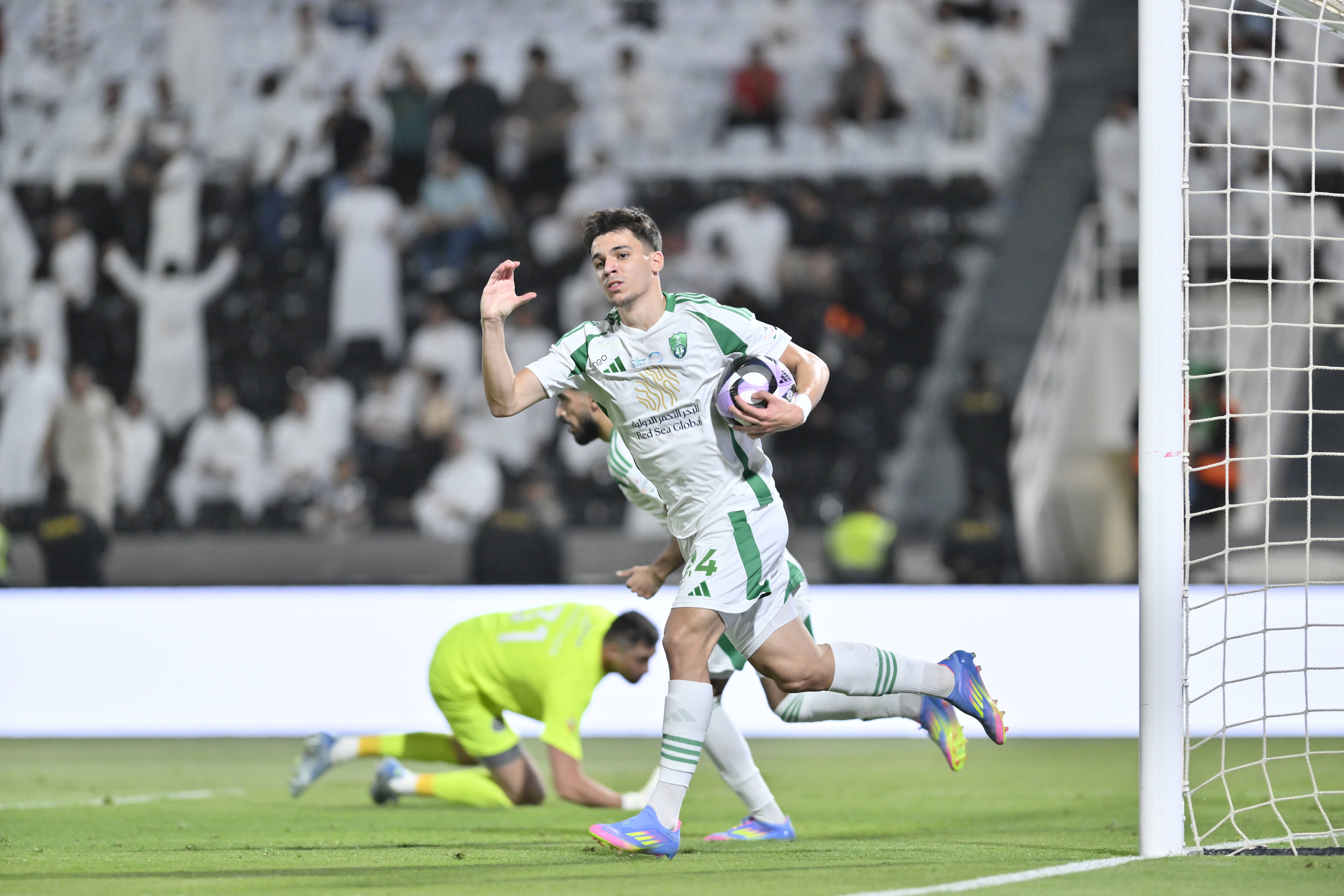 Gabri Veiga foi para o Al Ahli em 2023 e voltou à Europa pela porta do FC Porto em 2025