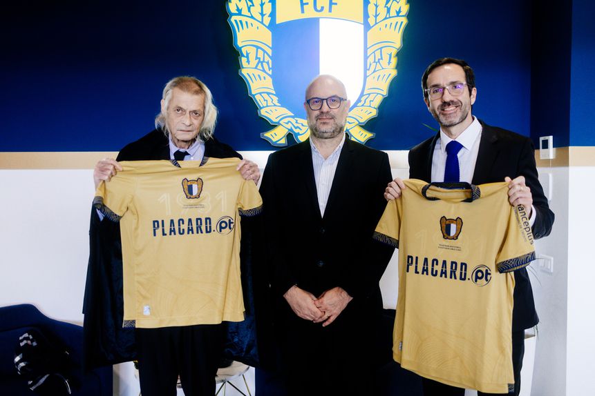 João Manso Neto, CEO do Grupo Greenvolt, Jorge Rocha, COO do Famalicão, e José Queirós de Almeida, CEO da Greenvolt Comunidades - Foto: FC Famalicão