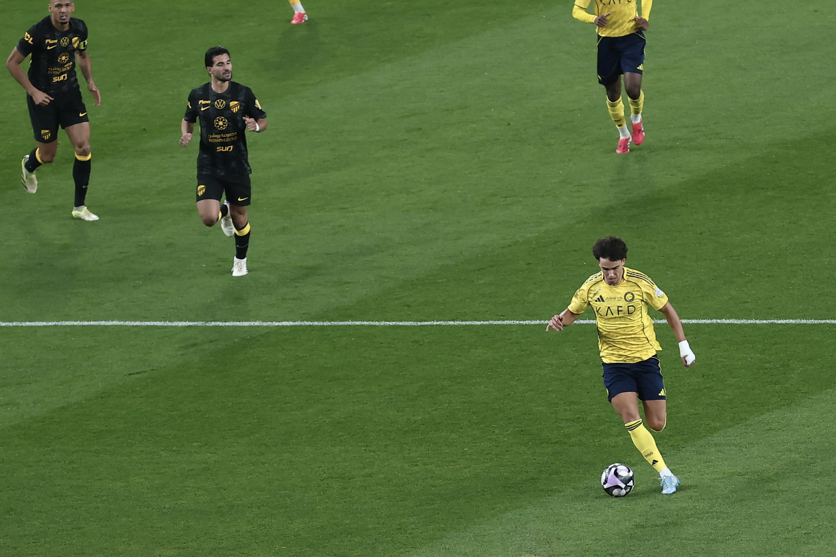 João Félix foi titular na equipa do Al Nassr. Danilo Pereira começou de início no conjunto do Al Ittihad - Foto: Al Nassr FC