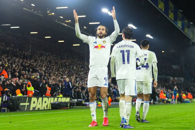 Equipa da casa não teve dificuldades para bater o Forest