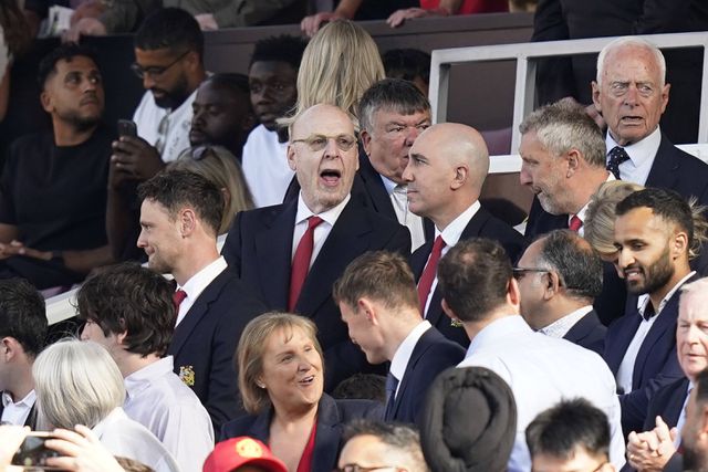 Dono do Manchester United faz proposta milionária por equipa de... críquete