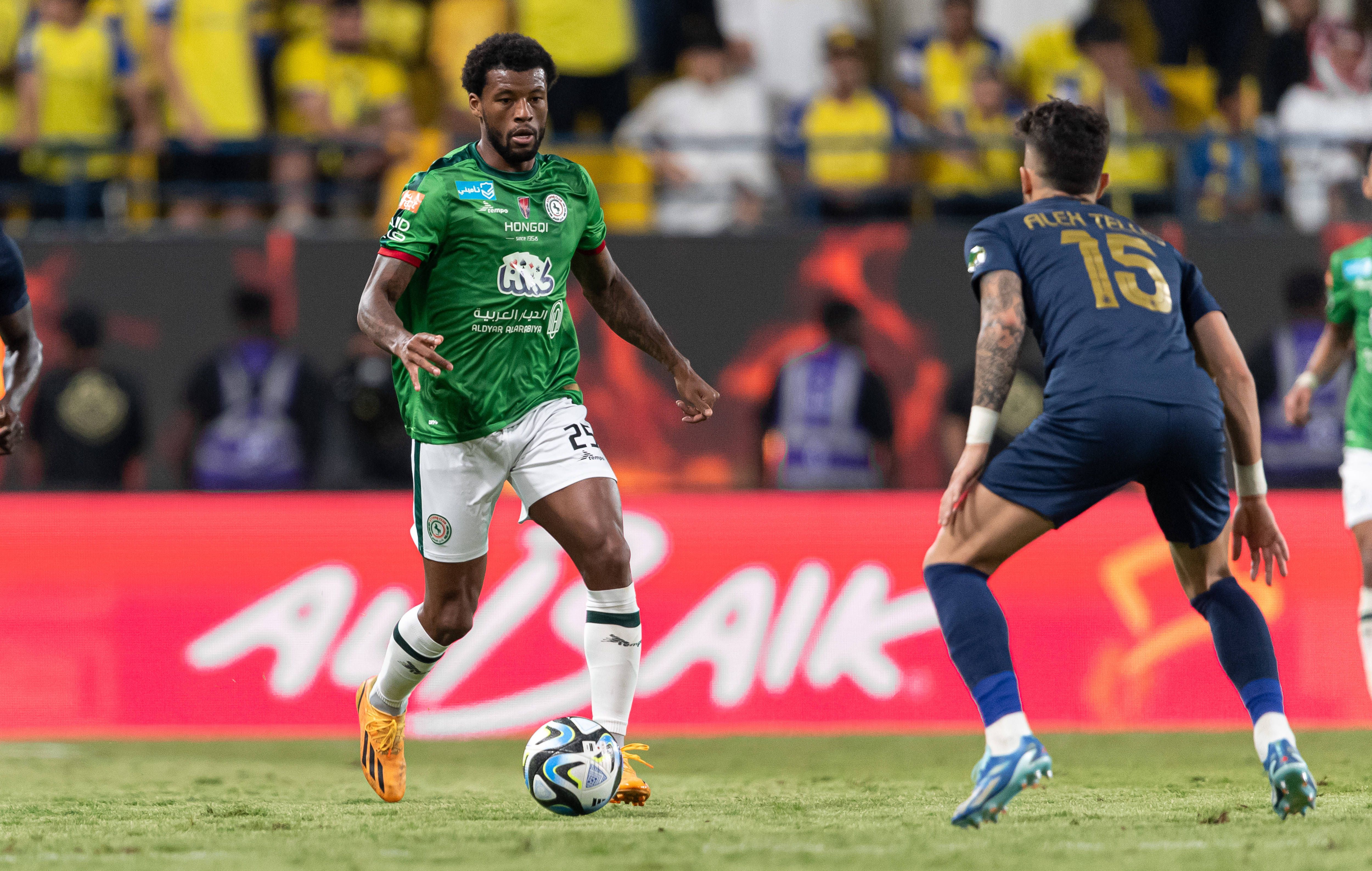 Wijnaldum está em final de contrato com o Al Ettifaq