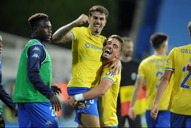 Estoril: Tiago Araújo a 100% e pronto para rever a Luz