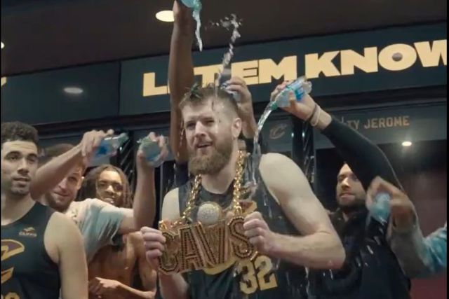 Wade lidera recuperação incrível e Cavaliers põem fim a série dos Celtics