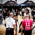 Kelly Slater falha Supertubos
