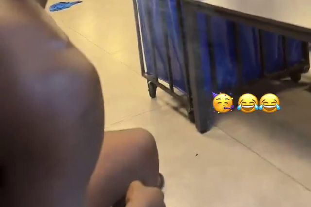 Balotelli no seu melhor: agora foi filmado a rebentar um petardo no balneário