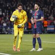 VÍDEO: Alisson Becker leva comentadores a abandonar estúdio
