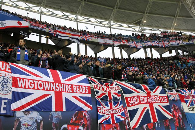 Adepto escocês morre em Istambul a horas de Mourinho receber o Rangers