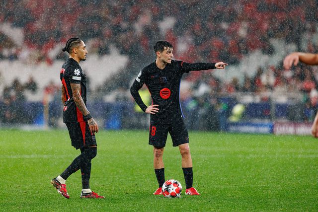 Raphinha e Pedri brilharam na Luz e estão na equipa da semana da Champions
