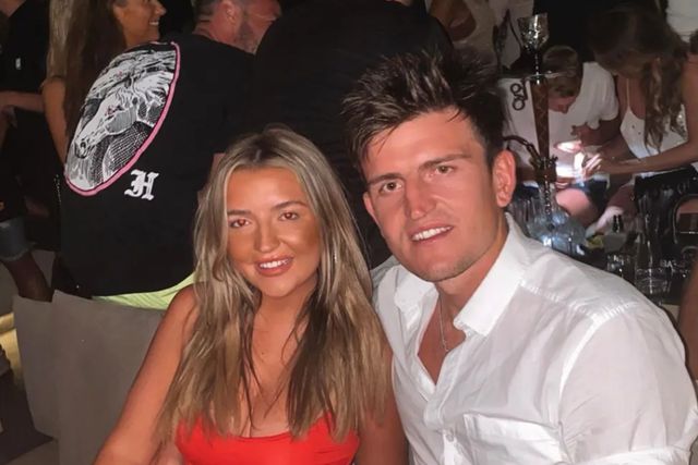 Maguire alega que a sua irmã mais nova foi drogada num espaço de diversão noturna em Mykonos