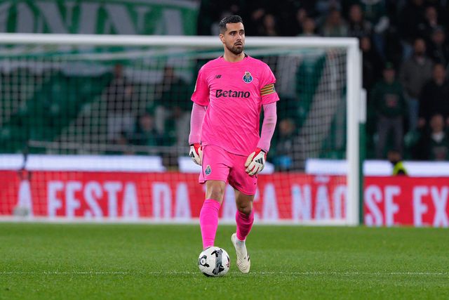 Diogo Costa surge à cabeça com vitórias na Luz - Foto: IMAGO