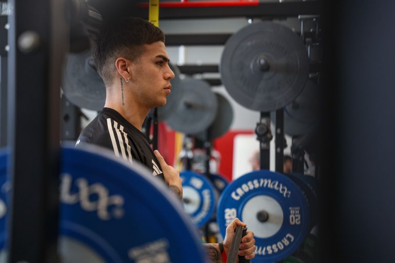 Enzo Barrenechea no ginásio