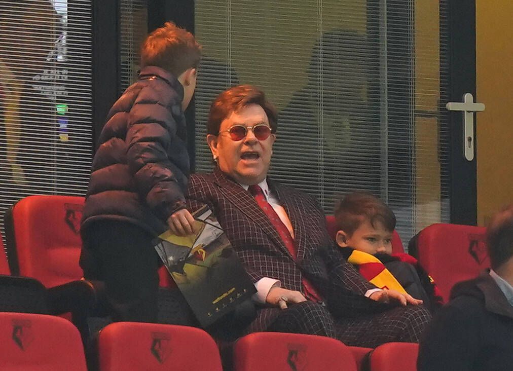 Elton John foi acionista maioritário do Watford, mas vendeu participação e atualmente é presidente honorário vitalício