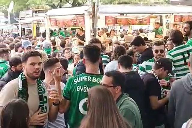 Adeptos do Sporting já fazem a festa junto a Alvalade