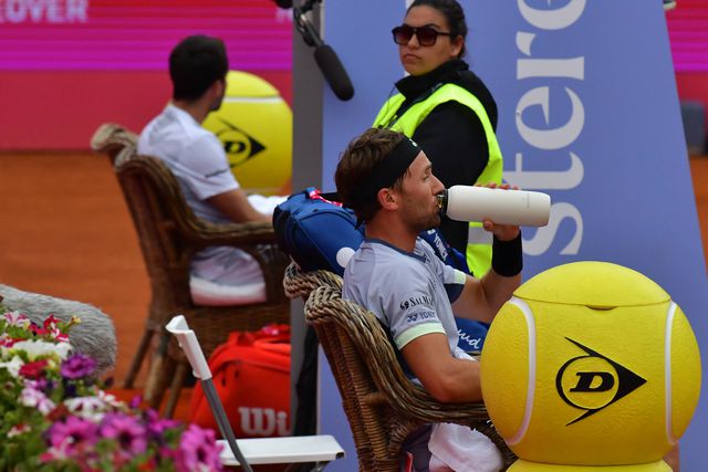 VÍDEO: meia-final do Estoril Open interrompida por causa de... drone