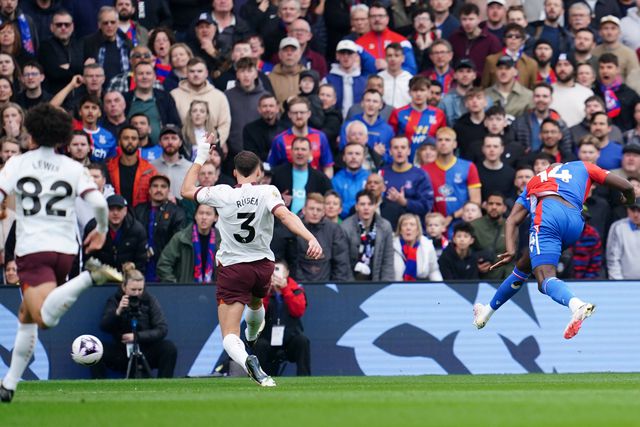 Kevin De Bruyne protagonista na vitória do Manchester City