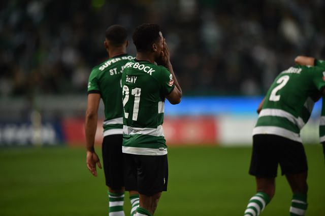 VÍDEO: Geny Catamo bisa e volta a colocar o Sporting na frente