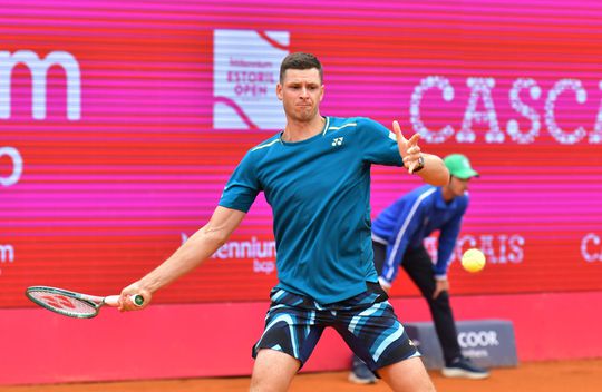 Estoril Open: Hurkacz bate carrasco de Borges e está na final