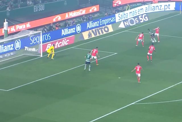 VÍDEO: Catamo simulou penálti e viu amarelo