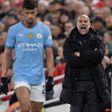 Pep Guardiola a gritar para Matheus Nunes no Liverpool-Man. City