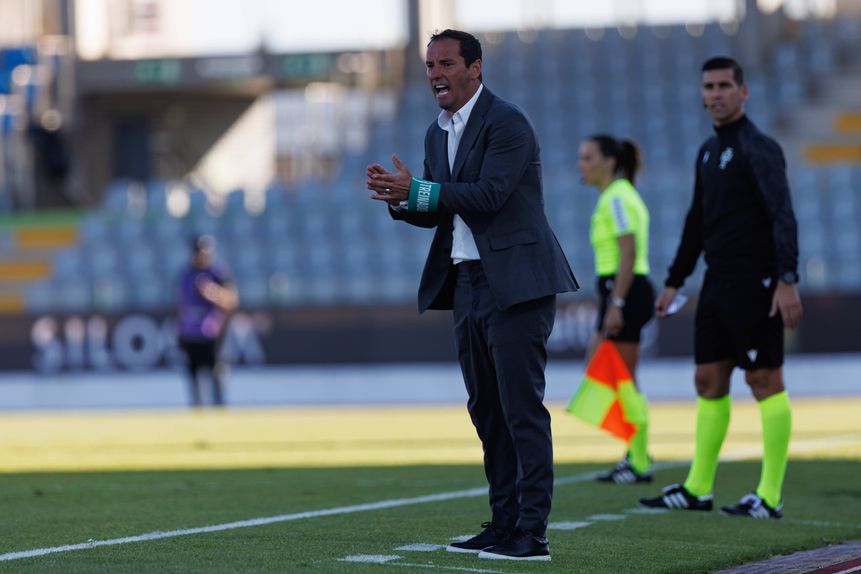 Petit quer regressar aos triunfos na Liga