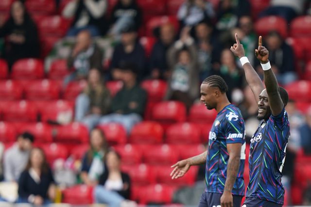 Kewin foi herói no reencontro com César Peixoto