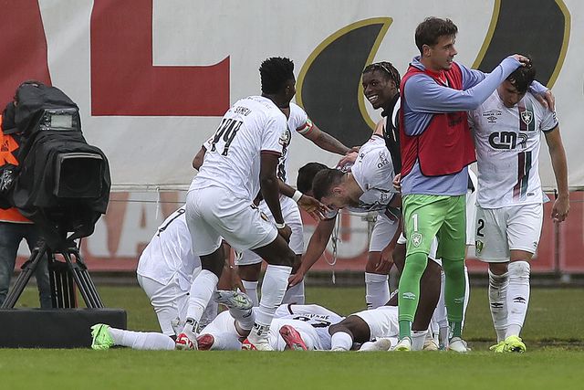 À segunda, Jovane salvou aterragem do Estrela na Madeira (crónica)