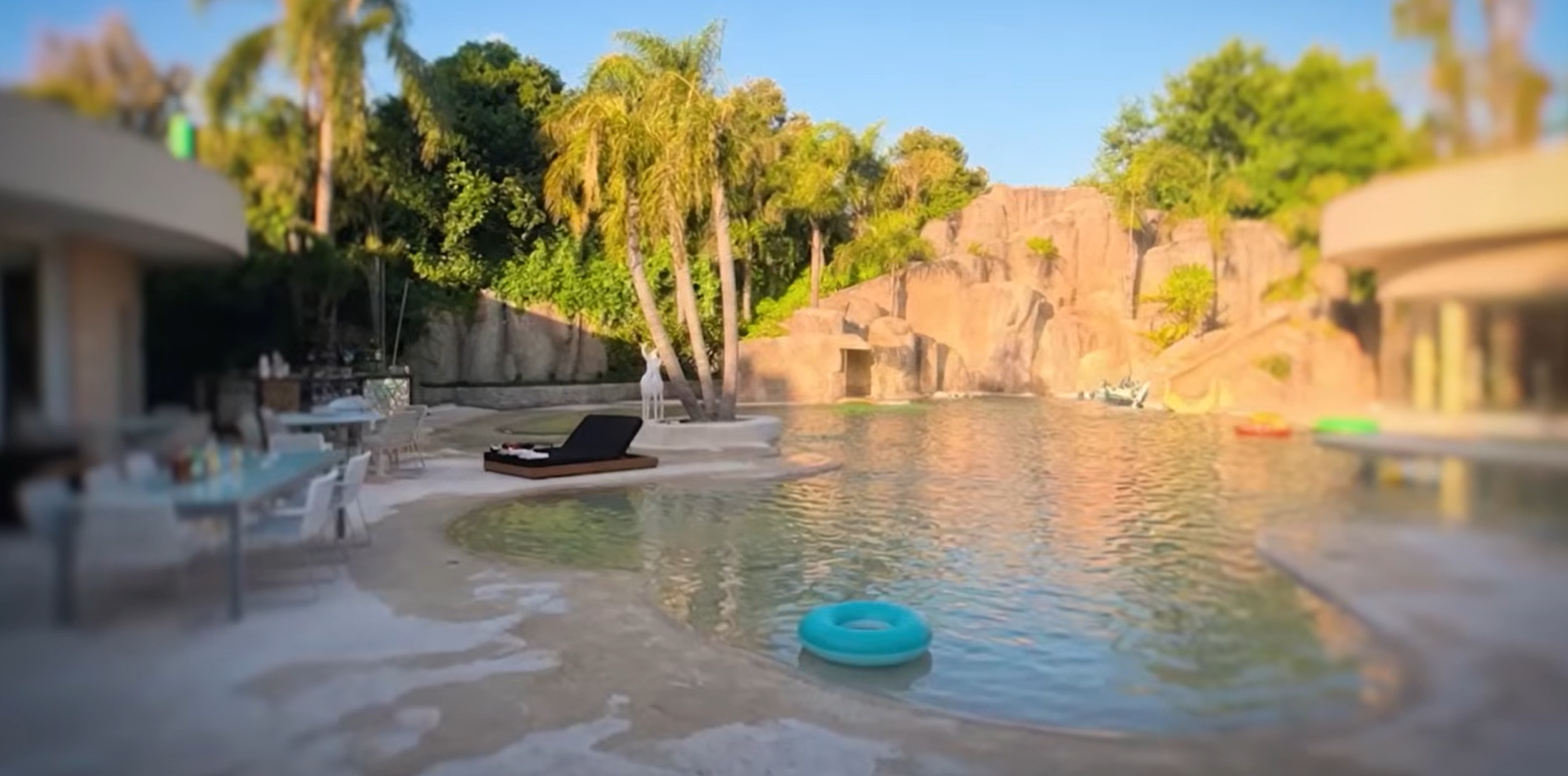 Piscina com profundidade máxima de seis metros (Youtube/Shoot for Love)