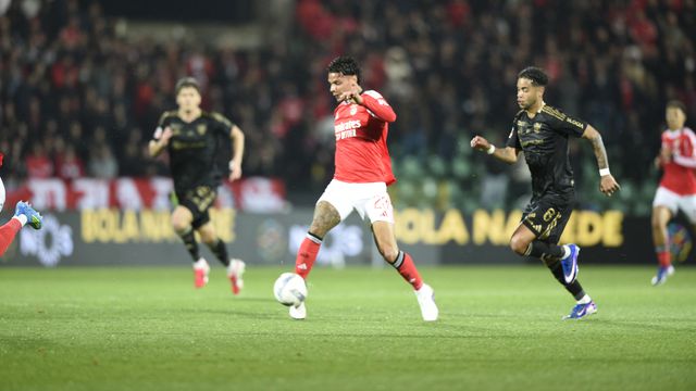 «Benfica com muita posse de bola, mas pouca eficácia...»