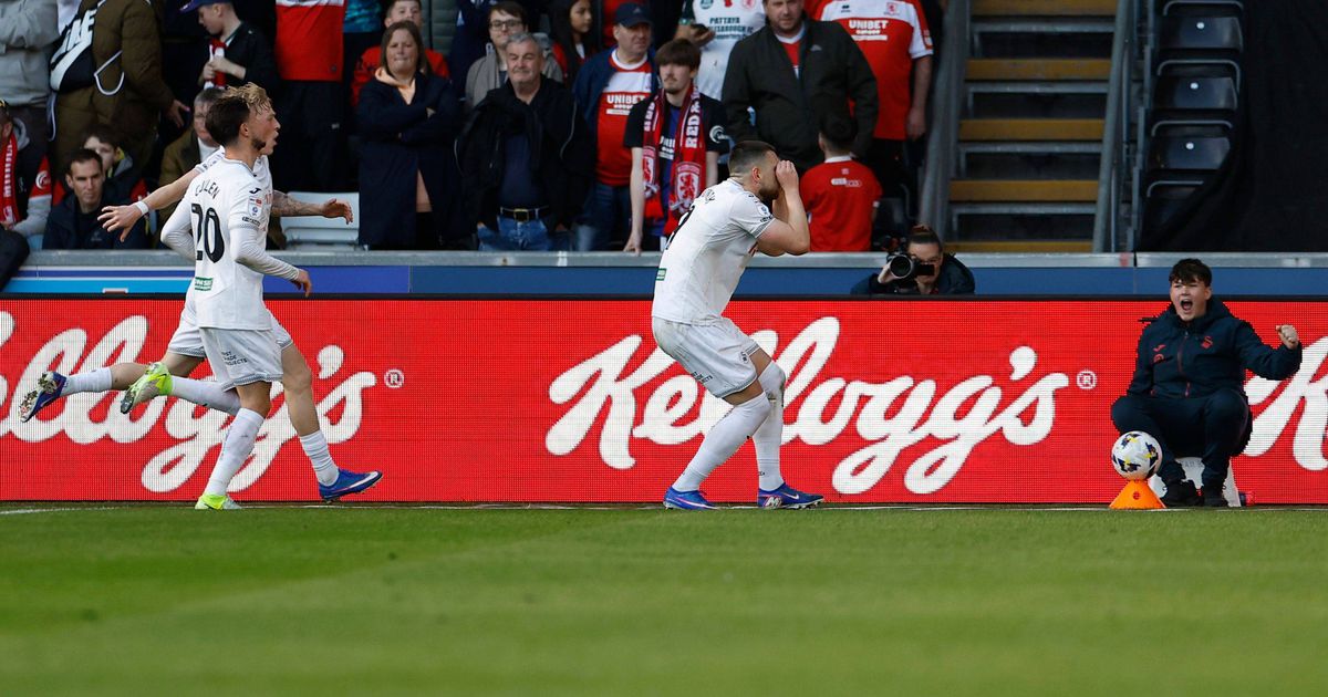 Swansea de Vítor Matos empata com o 3.º e está perto da permanência