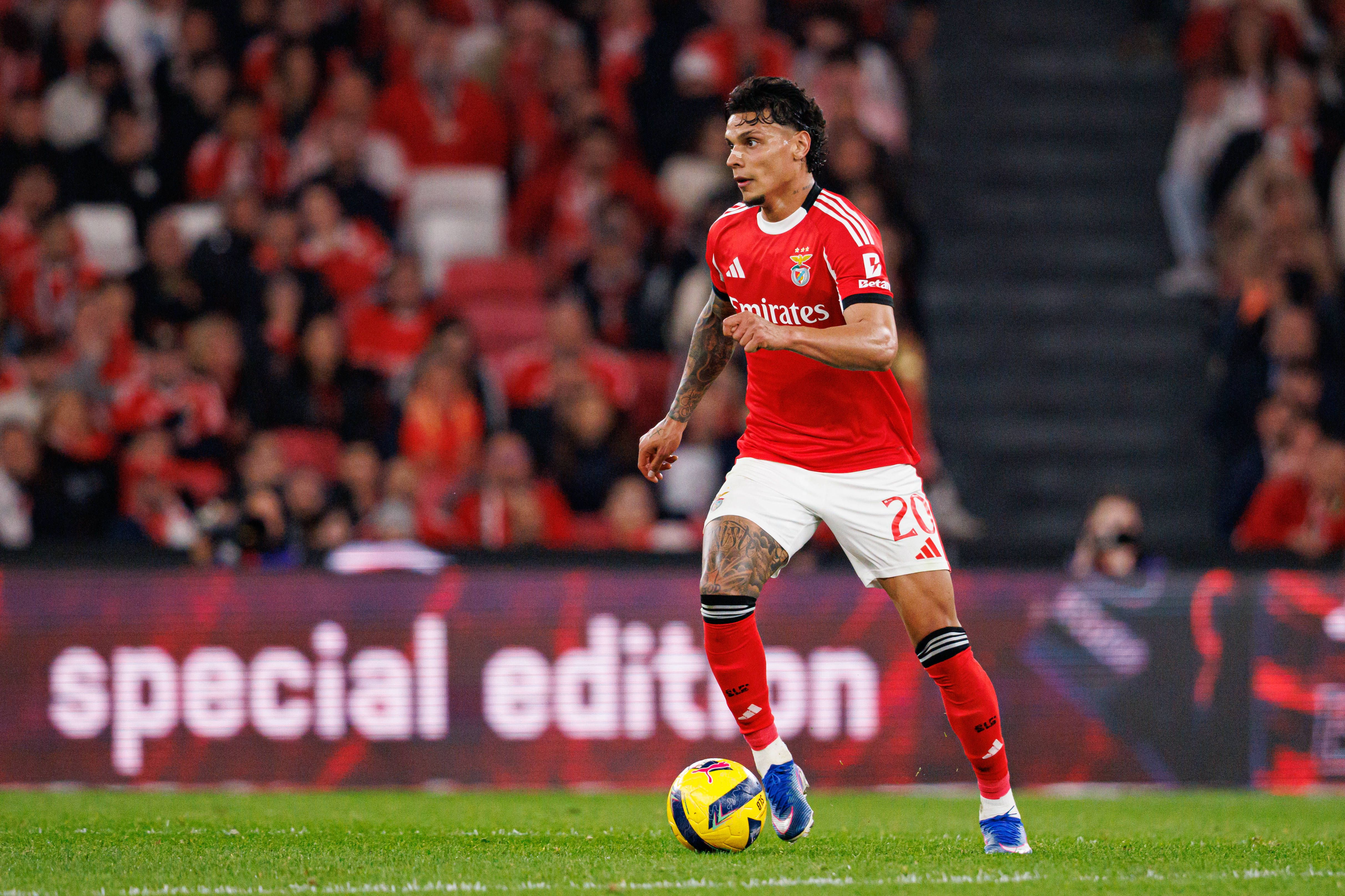 Mourinho não deve prescindir do colombiano Ríos a meio-campo (foto: Miguel Nunes)