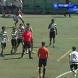 Árbitro empurrado: sub-15 do Sporting de cabeça perdida (vídeo)