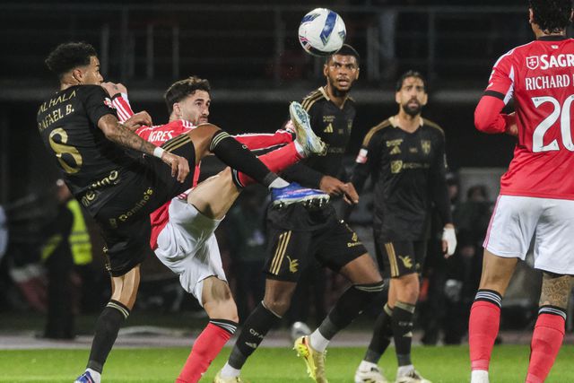 Rafael Brito marcou frente ao Benfica - Foto: EPA/CARLOS BARROSO