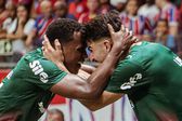 Festa dos jogadores do Palmeiras na vitória sobre o Bahia