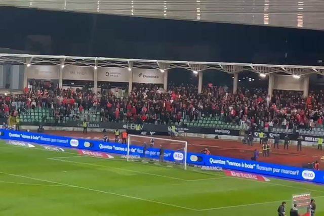 Assobios em Rio Maior: adeptos do Benfica não perdoam equipa (vídeo)