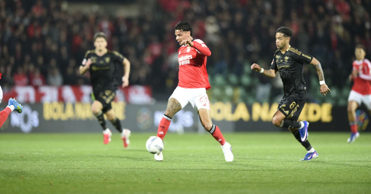 Muita vontade, muita bola no pé, poucas ideias e o futebol a acontecer (crónica)