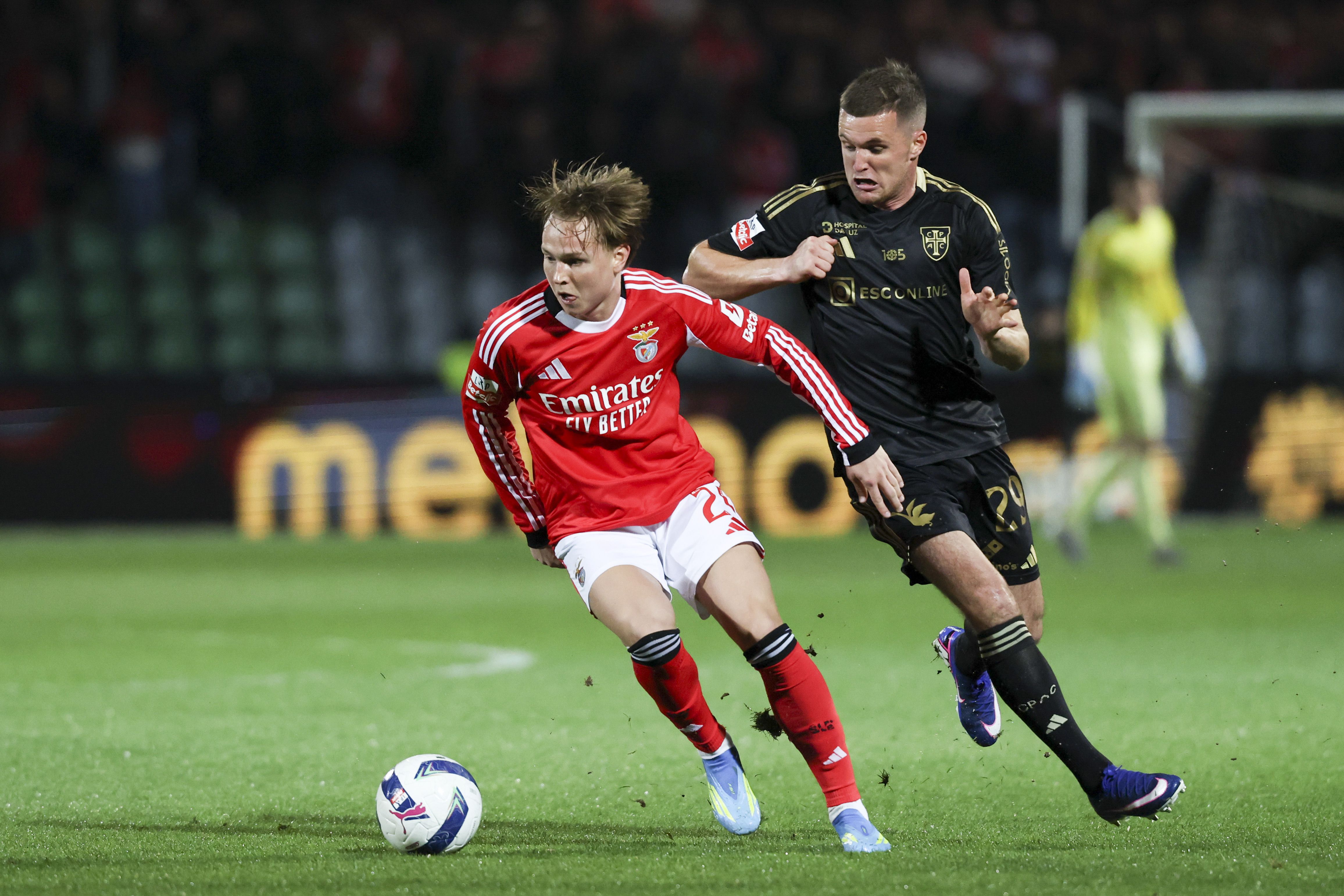Andreas Schjelderup (Benfica) é o melhor jogador sub-23 da Liga e destaca-se pela criação de oportunidades de golo — Foto: Manuel de Almeida/LUSA