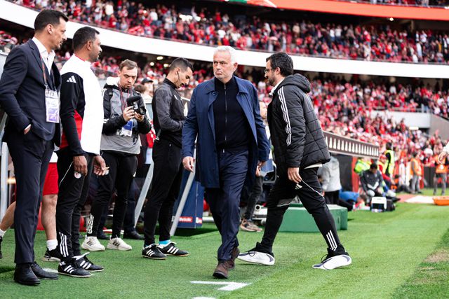 José Mourinho, treinador do Benfica