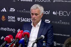 Mourinho explica porque terminou o jogo com Pavlidis, Ivanovic e Anísio Cabral