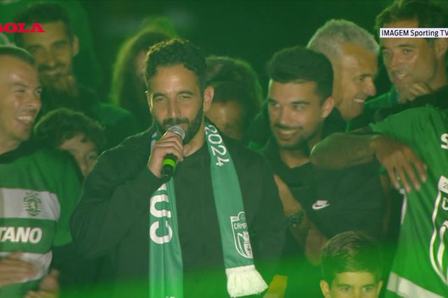 Amorim faz piada com a viagem a Inglaterra