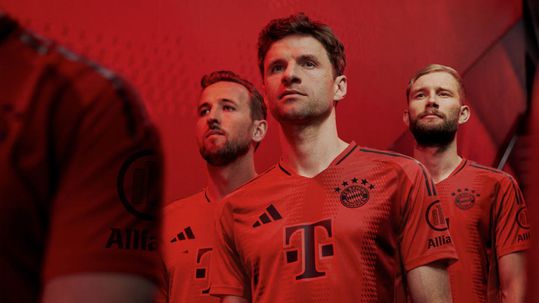 Bayern apresenta nova camisola com um 'truque' escondido na manga