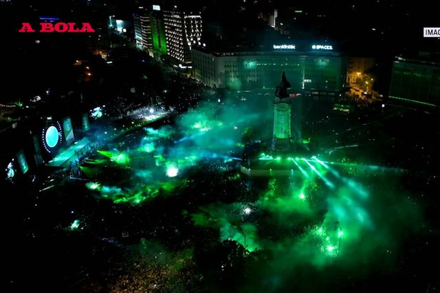 'O mundo sabe que' entoado por milhares no Marquês de Pombal