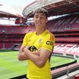 Benfica: Leonardo Lopes assina contrato profissional